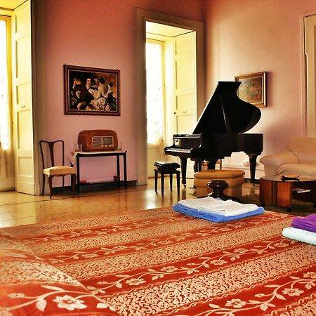 Palazzo Belli B&B レッチェ エクステリア 写真