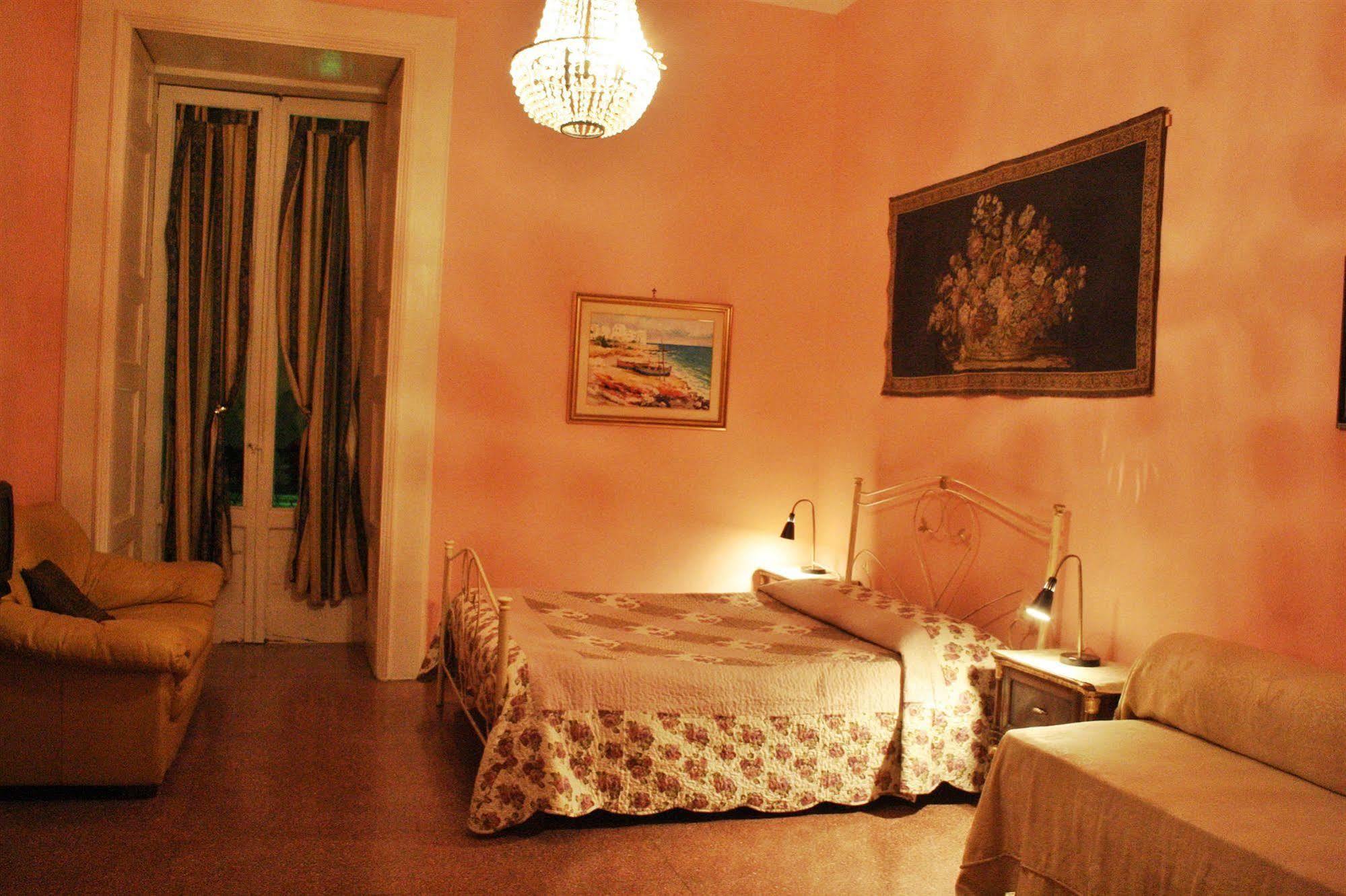 Palazzo Belli B&B レッチェ エクステリア 写真